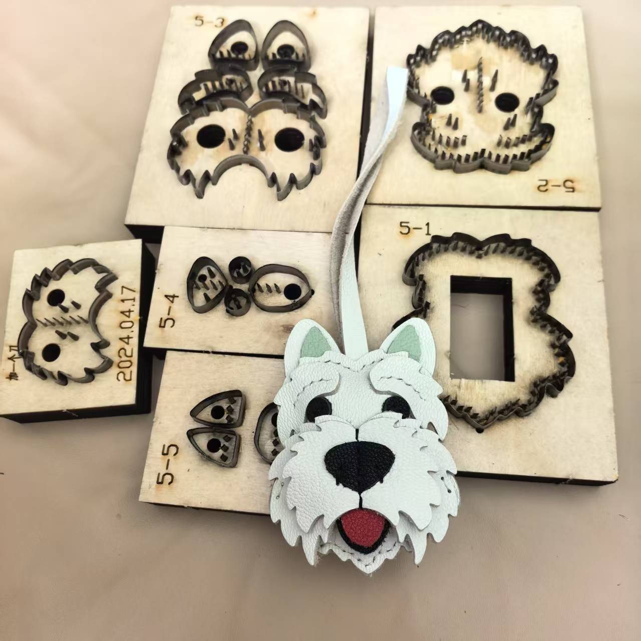Wooden Cutting Die, Cute Westi - đánh giá và giá Dog Raincoat